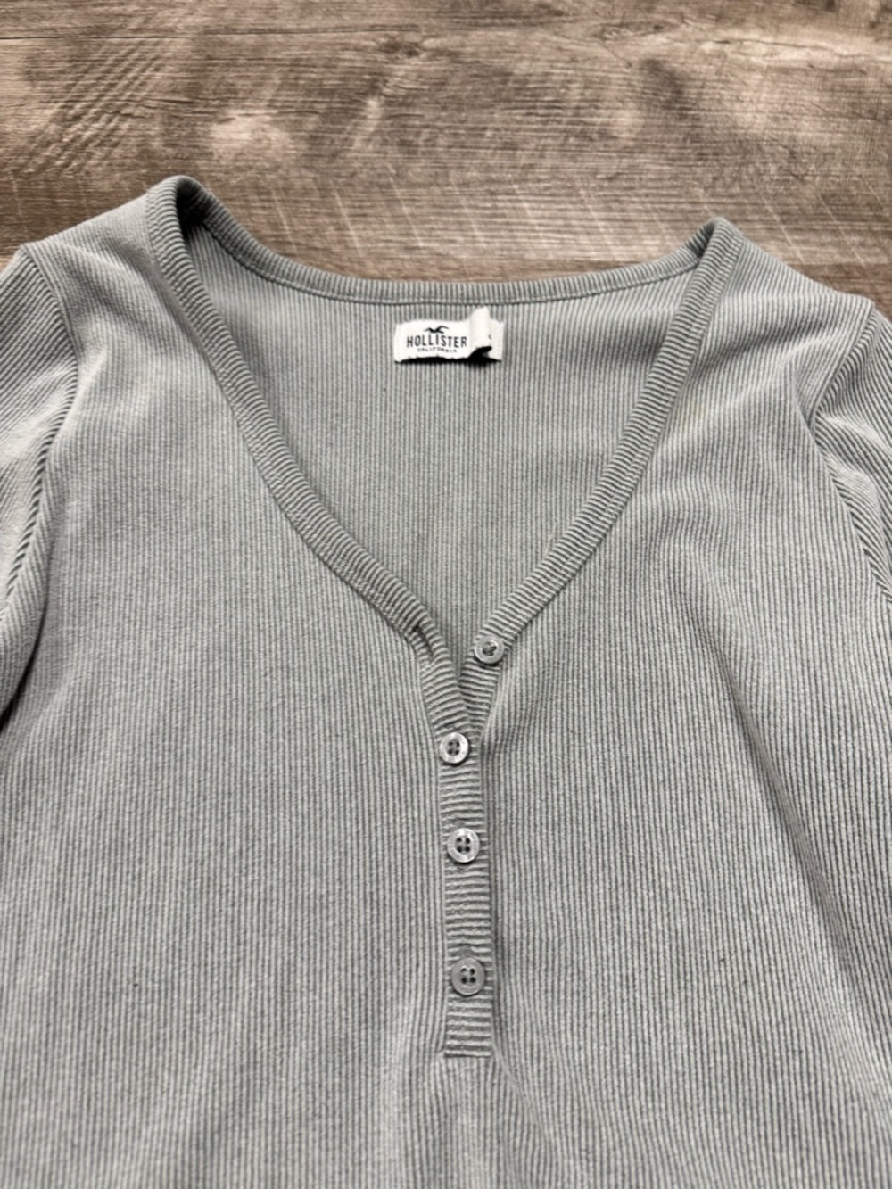Hollister Ribbed Long Sleeve Shirt Size Large - Picture 3 of 8